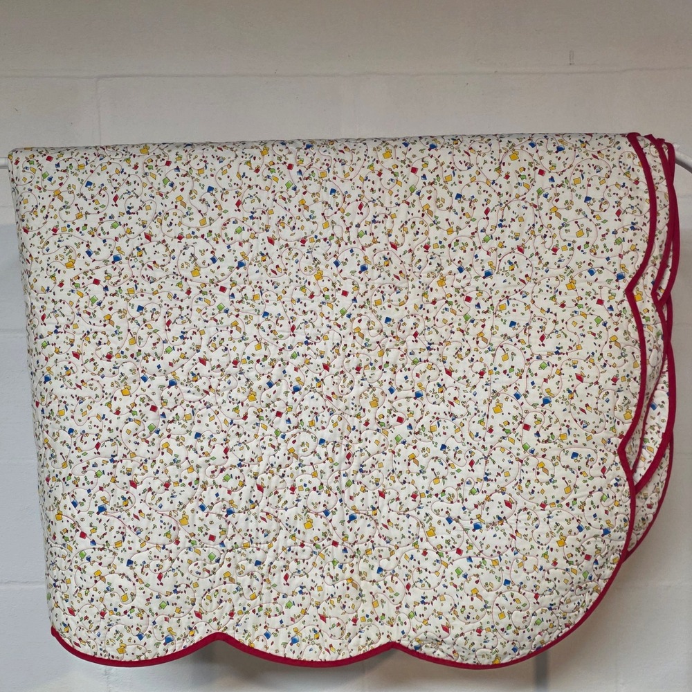 Vintage Style Patchwork Quilt Scalloped Edge Red Floral Confetti  Colorful 60x68 - Picture 8 of 9